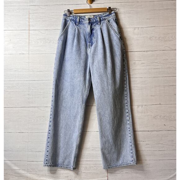 Abercrombie & Fitch Denim - Abercrombie & Fitch Jeans Womens Size 27/4 The Loose High Rise Curve Love